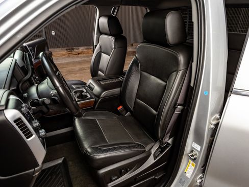 Used 2017 GMC Sierra 1500 SLT w/ Enhanced Driver Alert Package image 26