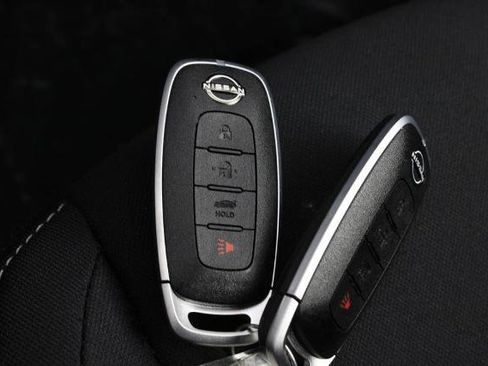 Certified 2025 Nissan Sentra SV FWD image 30