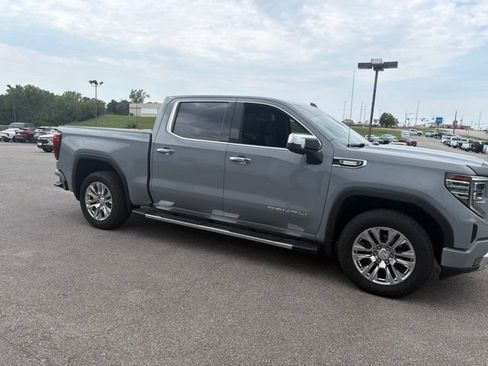 Used 2024 GMC Sierra 1500 Denali w/ Technology Package AWD/4WD image 12