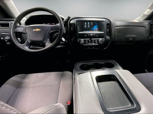 Used 2016 Chevrolet Silverado 1500 Custom w/ Custom Convenience Package AWD/4WD image 9