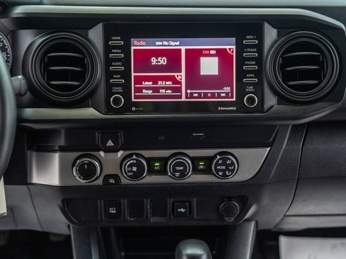 Used 2020 Toyota Tacoma SR AWD/4WD image 19