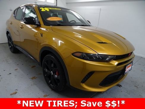 Certified 2024 Dodge Hornet R/T Plus image 1