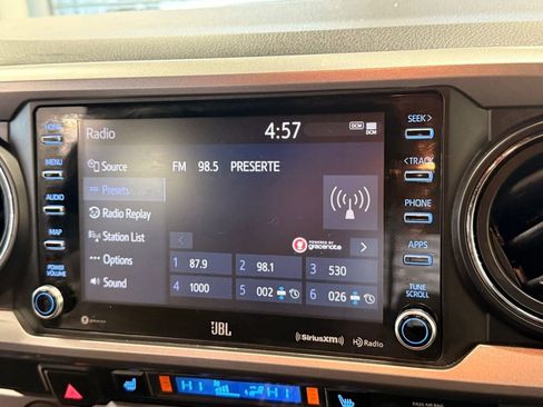 Used 2021 Toyota Tacoma Limited image 30