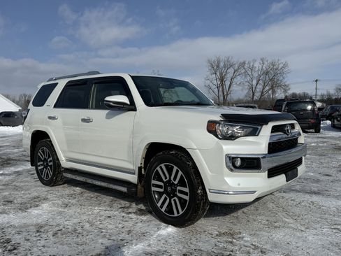 Used 2018 Toyota 4Runner Limited image 8