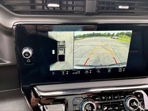 Used 2022 GMC Sierra 1500 AT4 w/ Technology Package AWD/4WD image 15