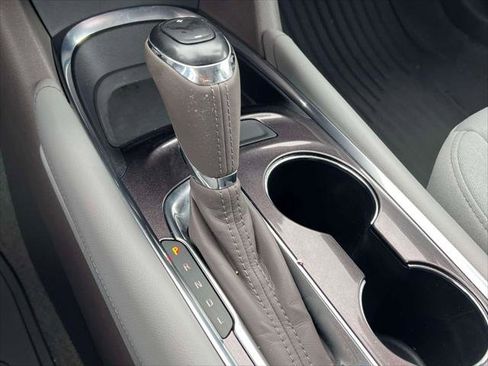 Used 2018 Chevrolet Malibu LT image 25