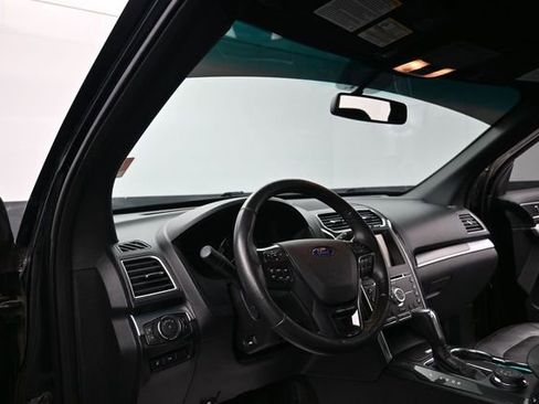 Used 2016 Ford Explorer Sport w/ Equipment Group 401A AWD/4WD image 13