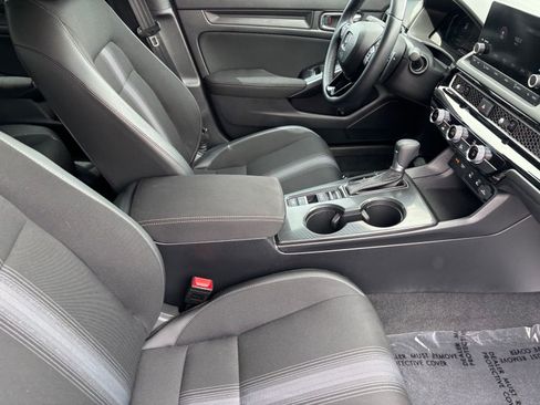 Certified 2025 Honda Civic Sport image 14