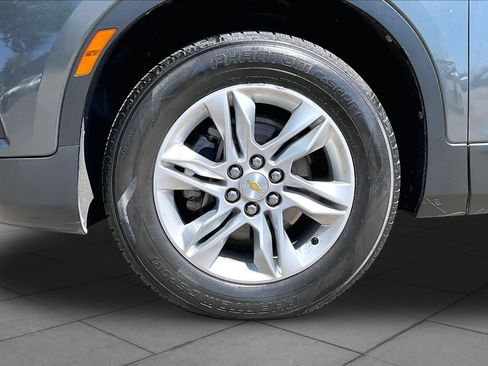 Used 2020 Chevrolet Blazer LT FWD image 11