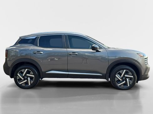 New 2026 Nissan Kicks SV image 6