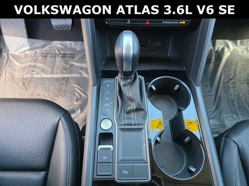 Used 2023 Volkswagen Atlas SE image 27