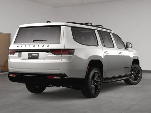 New 2025 Jeep Wagoneer L Series II w/ Premium Group I image 5