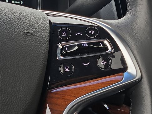 Used 2019 Cadillac Escalade Luxury image 18