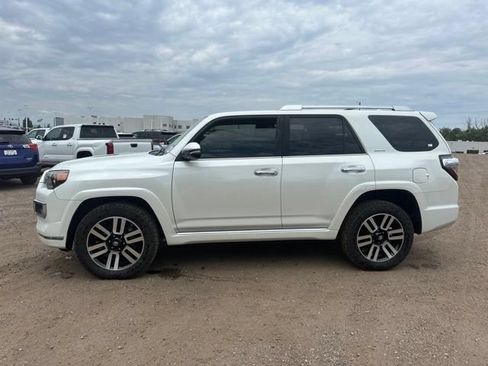 Used 2016 Toyota 4Runner Limited AWD/4WD image 2