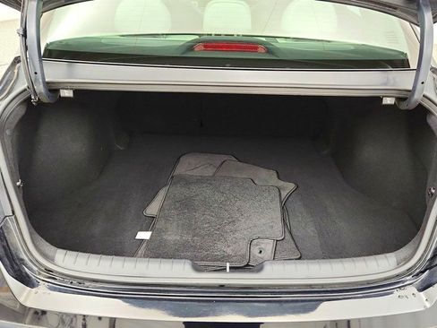 Used 2024 Hyundai Elantra Limited FWD image 23