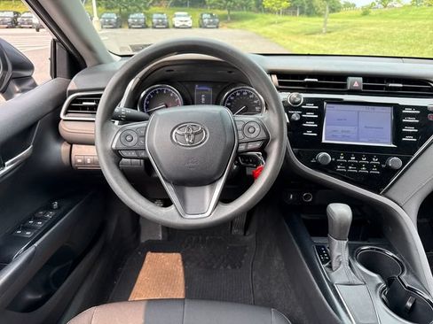 Used 2019 Toyota Camry LE w/ Carpet Mat Package FWD image 19