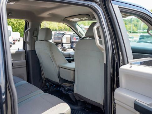 Used 2018 Ford F250 XL w/ STX Appearance Package RWD image 19