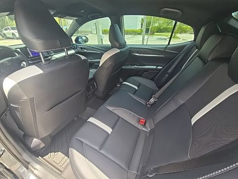 Used 2026 Toyota Camry SE FWD image 32