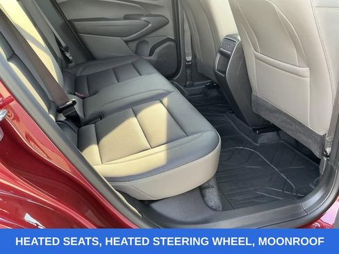 Used 2024 Chevrolet Trax ACTIV w/ Sunroof Package image 16