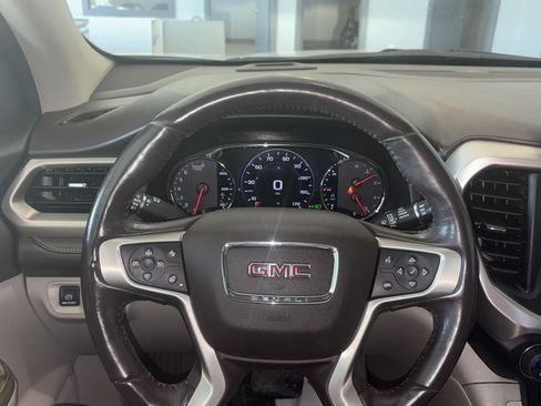 Used 2018 GMC Acadia Denali w/ Technology Package AWD/4WD image 16