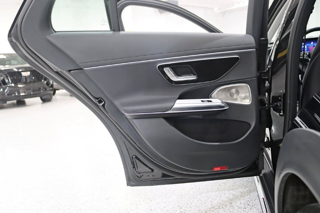Used 2025 Mercedes-Benz E 450 4MATIC All-Terrain Wagon w/ Leather Package image 34