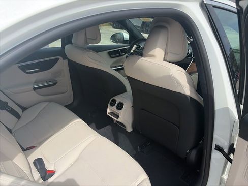 Used 2024 Mercedes-Benz C 300 Sedan image 11