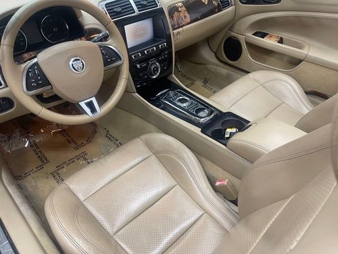 Used 2013 Jaguar XK Convertible RWD image 23