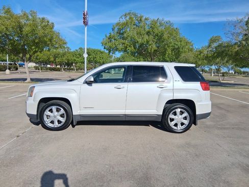 Used 2017 GMC Terrain SLE image 3