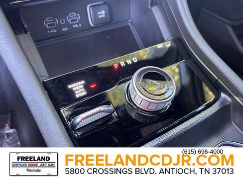 New 2025 Jeep Grand Cherokee Limited w/ Luxury Tech Group II image 12