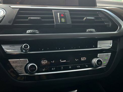 Used 2020 BMW X4 xDrive30i w/ Premium Package image 16