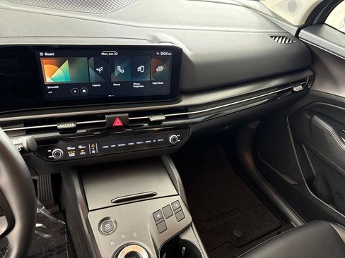 New 2026 Kia Sportage EX AWD/4WD image 33