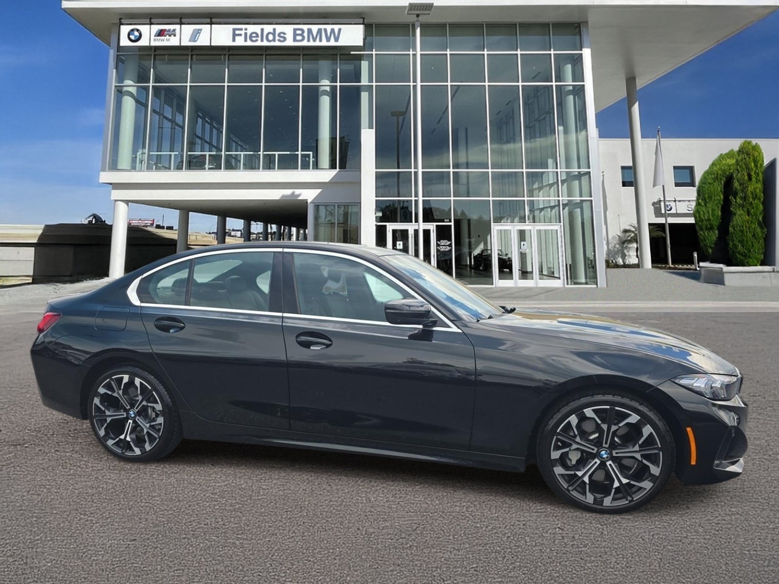 Used 2026 BMW 330i Sedan RWD image 1