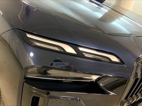 Certified 2023 BMW 760i xDrive image 28