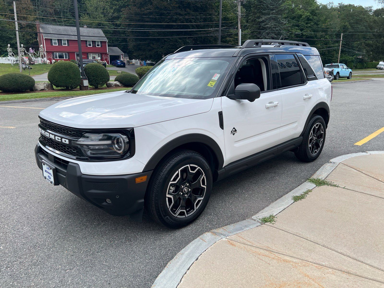 Used 2025 Ford Bronco Sport Outer Banks w/ Outer Banks Tech Package+ AWD/4WD image 3