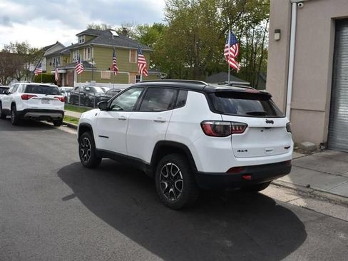 Used 2025 Jeep Compass Trailhawk AWD/4WD image 5
