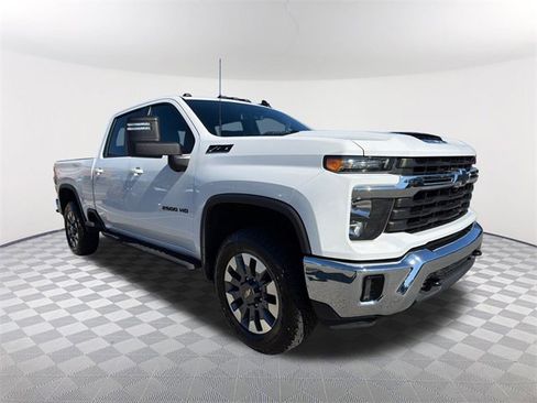 Used 2024 Chevrolet Silverado 2500 LT w/ All Star Edition image 3