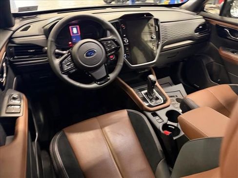 Used 2025 Subaru Forester Touring image 11