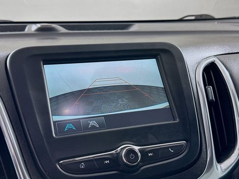Used 2018 Chevrolet Equinox LT FWD image 22