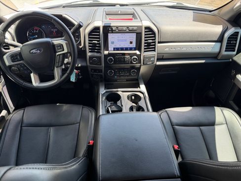 Used 2021 Ford F250 Lariat w/ Lariat Value Package AWD/4WD image 12