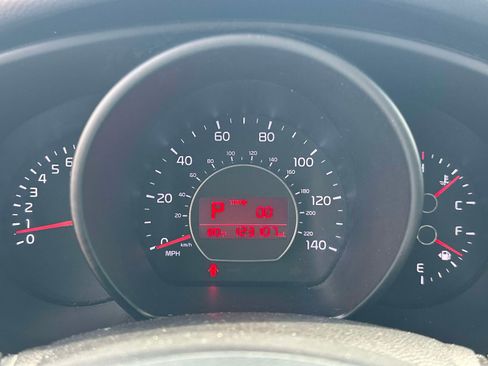 Used 2018 Kia Soul + FWD image 19