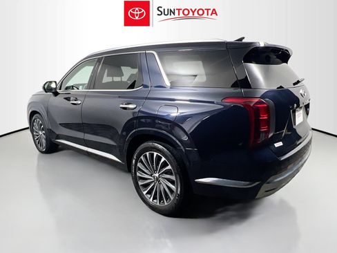Used 2024 Hyundai Palisade Calligraphy image 6