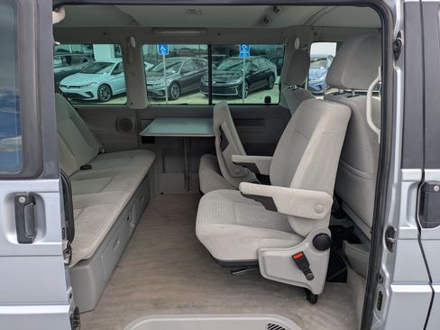 Used 2003 Volkswagen Eurovan MV FWD image 27