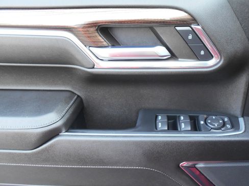 Used 2023 Chevrolet Silverado 1500 LT w/ Z71 Off-Road Package image 20