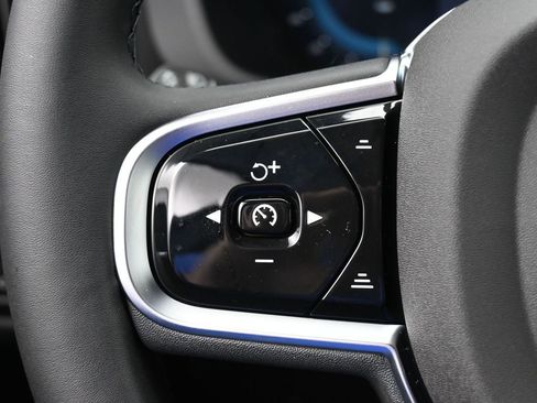 New 2025 Volvo XC60 B5 Plus w/ Protection Package Premier image 12