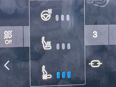 Used 2022 Volvo XC60 T8 Inscription w/ Advanced Package image 22