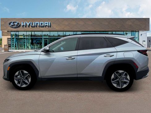 New 2026 Hyundai Tucson SEL FWD image 3