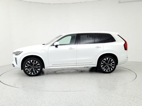 New 2025 Volvo XC90 T8 Ultra w/ Protection Package Premier image 8
