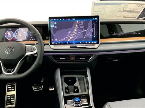 New 2026 Volkswagen Tiguan SEL R-Line image 8