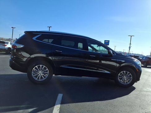 Used 2023 Buick Enclave Essence w/ Sport Touring Edition image 32