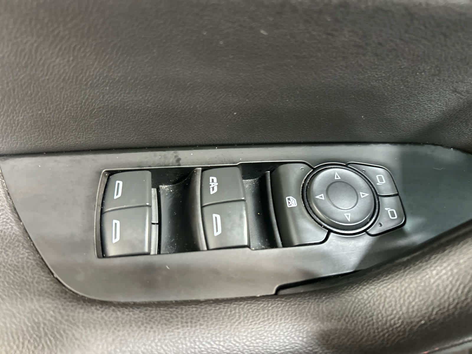 Used 2022 Chevrolet Blazer RS w/ Enhanced Convenience Package AWD/4WD image 11